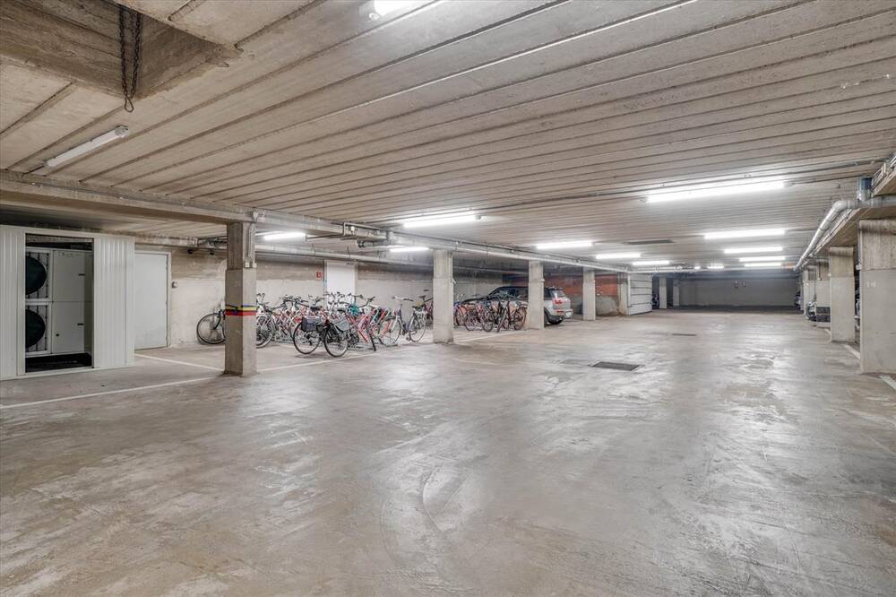 Parking & garage te  koop in Hasselt 3500 20000.00€  slaapkamers m² - Zoekertje 174329