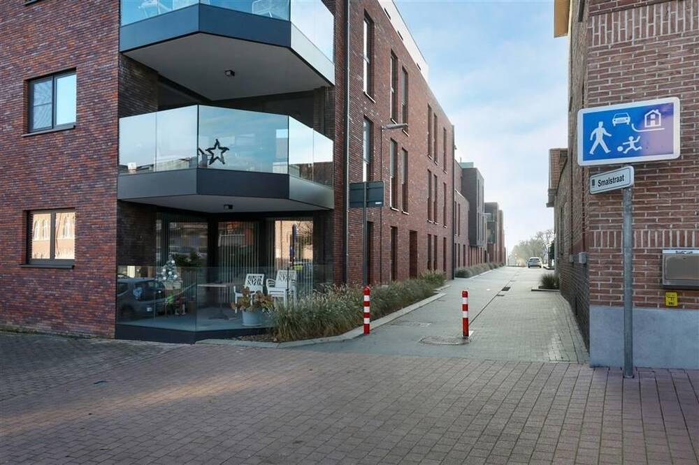 Parking & garage te  koop in Hoeselt 3730 15000.00€  slaapkamers m² - Zoekertje 715