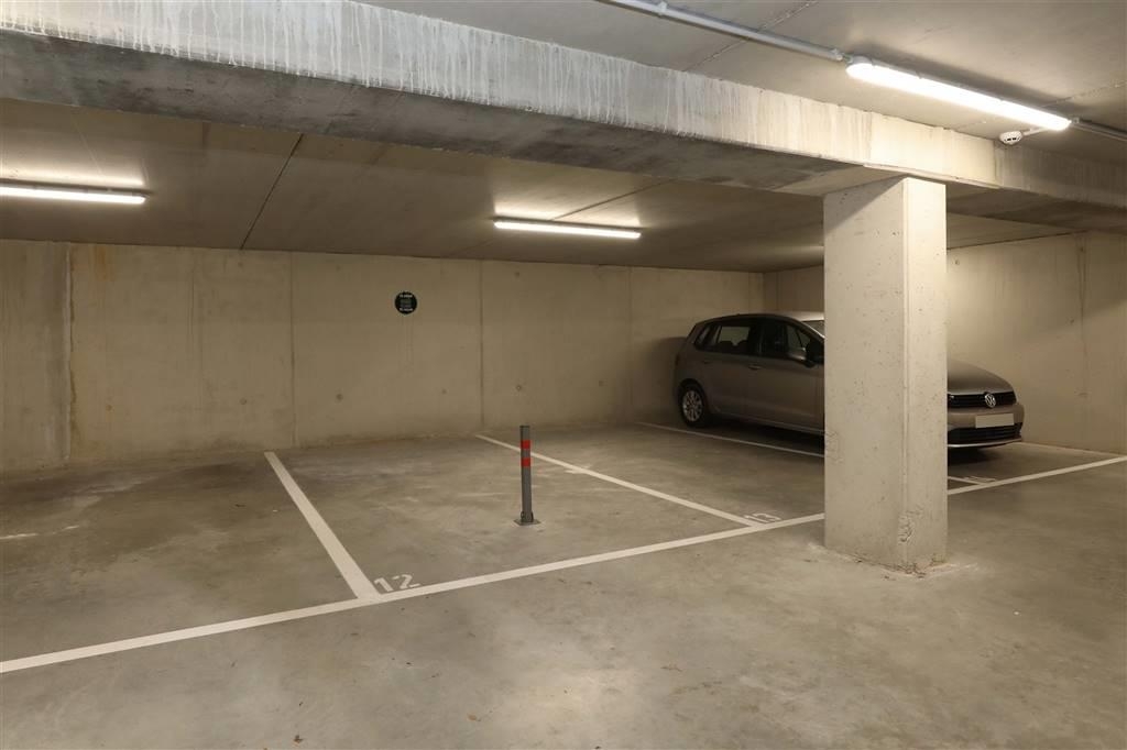 Parking & garage te  koop in Hoeselt 3730 15000.00€  slaapkamers m² - Zoekertje 720
