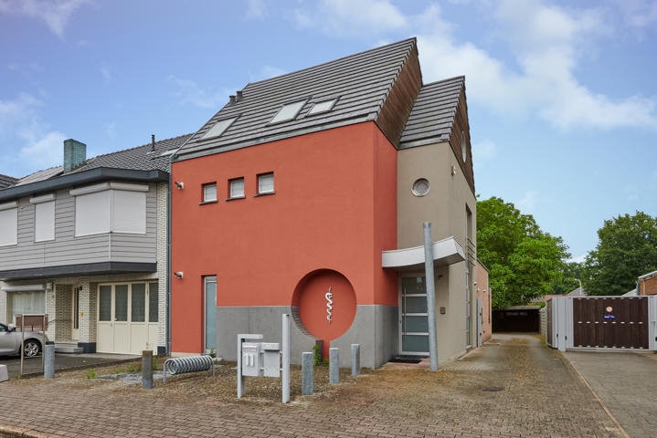 Handelszaak te  koop in Bree 3960 459000.00€ 0 slaapkamers m² - Zoekertje 5255