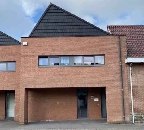 Huis te  koop in Zepperen 3800 279000.00€ 5 slaapkamers 140.00m² - Zoekertje 9580