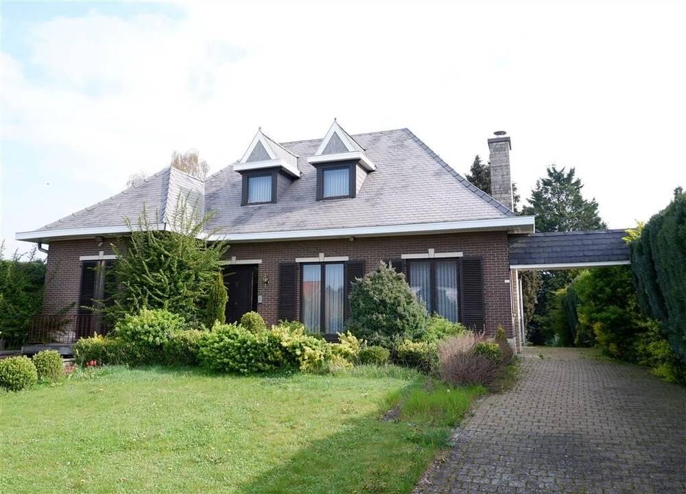 Huis te  koop in Gelinden 3800 325000.00€ 3 slaapkamers 264.00m² - Zoekertje 10088