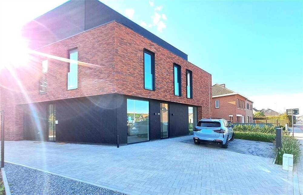 Handelszaak te  huur in Hoeselt 3730 850.00€  slaapkamers 58.00m² - Zoekertje 16595