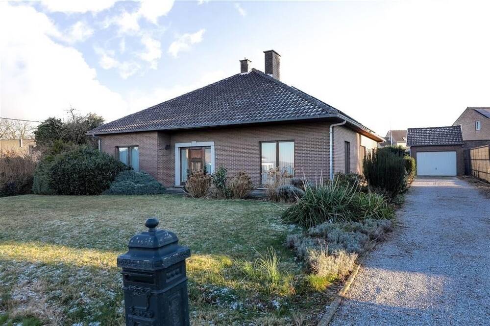 Huis te  koop in Kortessem 3720 299000.00€ 3 slaapkamers 215.00m² - Zoekertje 42987