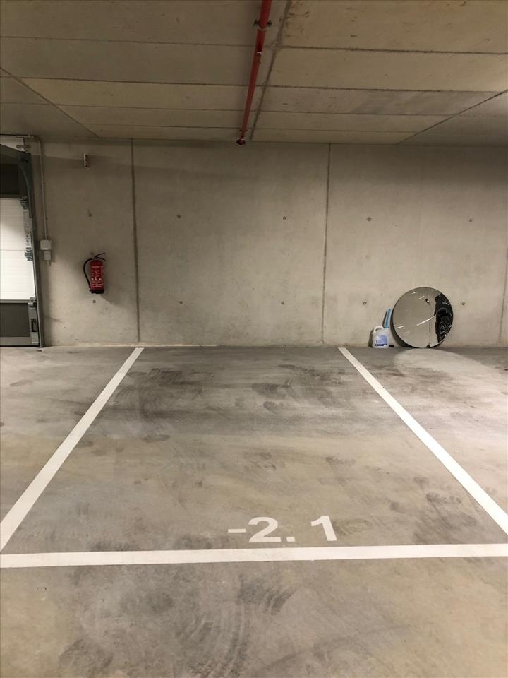 Parking & garage te  koop in Hasselt 3500 27500.00€  slaapkamers m² - Zoekertje 42164