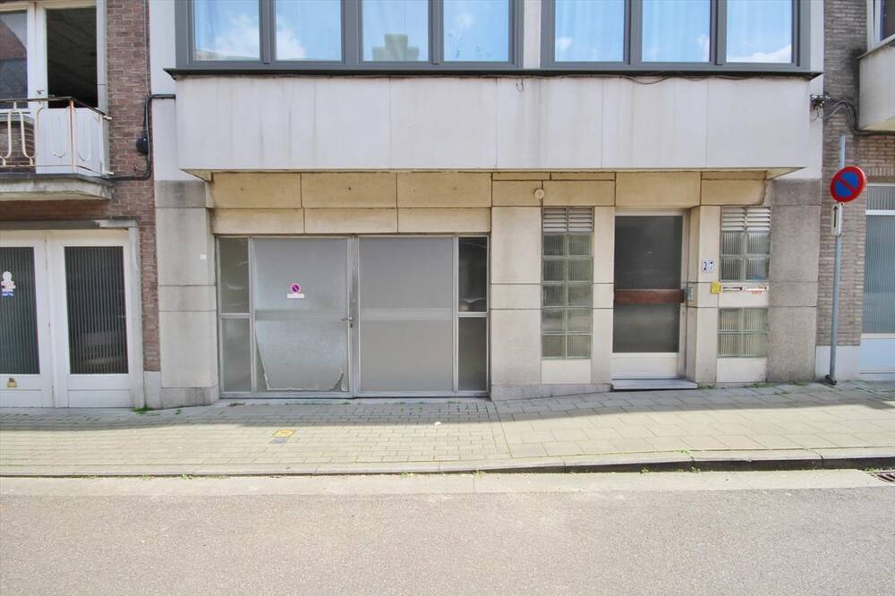 Handelszaak te  huur in Sint-Truiden 3800 625.00€  slaapkamers m² - Zoekertje 191138