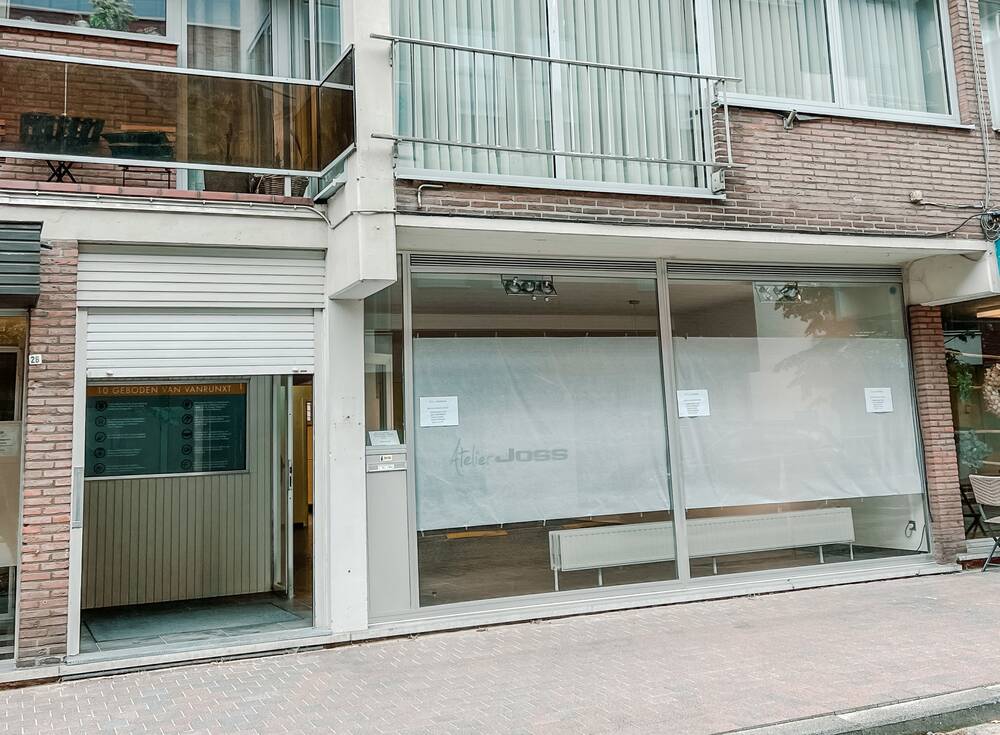 Handelszaak te  koop in Diepenbeek 3590 135000.00€  slaapkamers 90.00m² - Zoekertje 81346