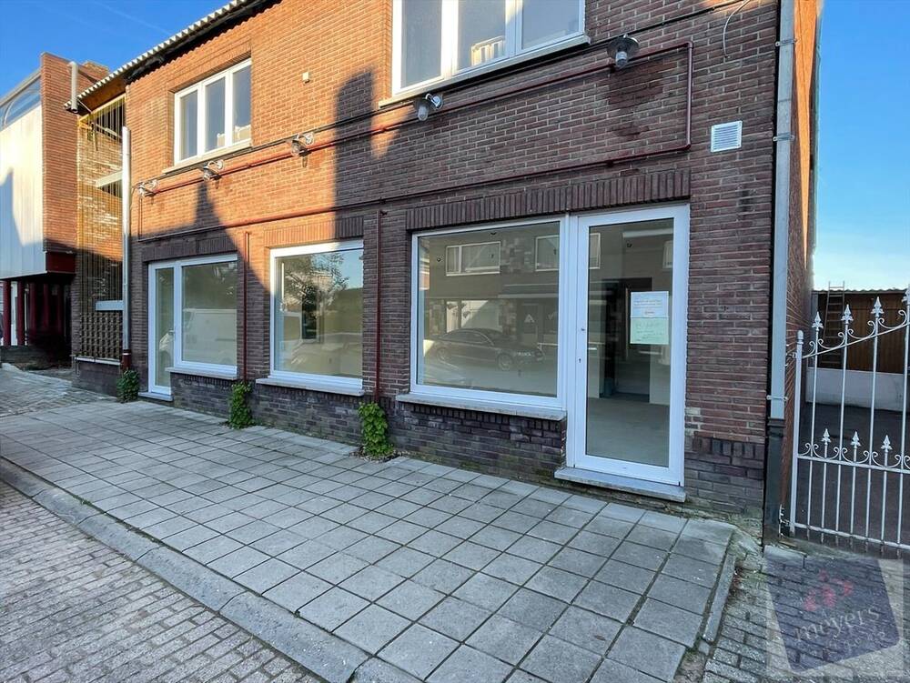 Handelszaak te  huur in Spalbeek 3510 750.00€  slaapkamers m² - Zoekertje 98646