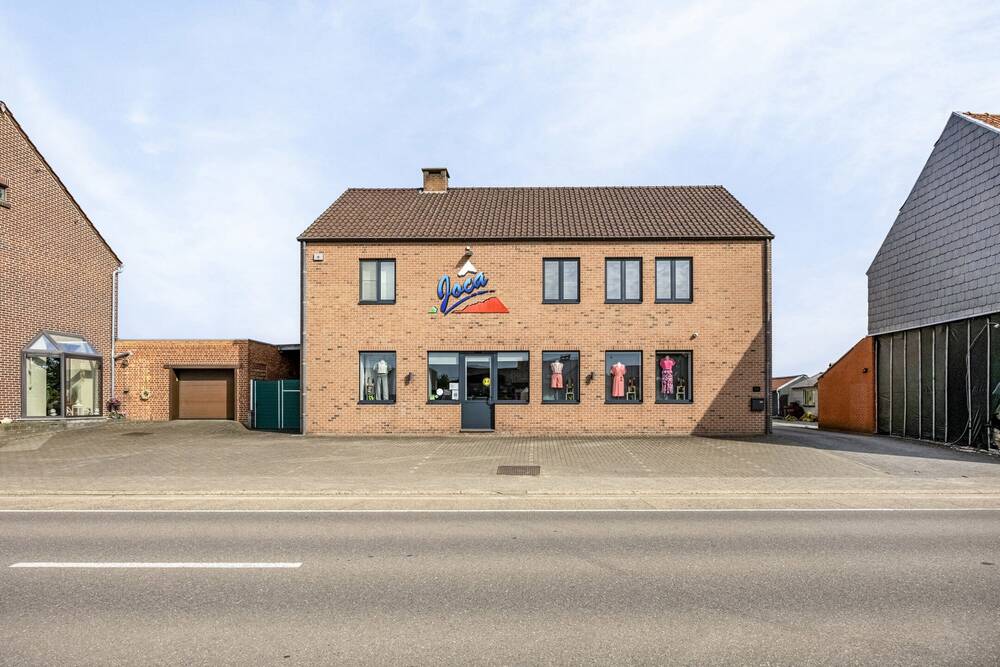 Handelszaak te  koop in Meeuwen-Gruitrode 3670 650000.00€  slaapkamers 619.00m² - Zoekertje 121265