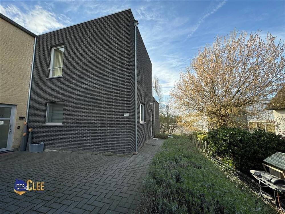 Appartement te  huur in Sint-Truiden 3800 900.00€ 2 slaapkamers 138.00m² - Zoekertje 157554