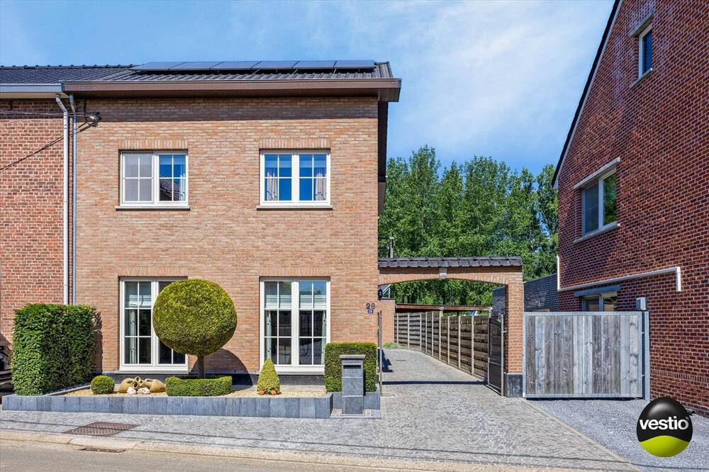 Huis te  koop in Bilzen 3740 365000.00€ 3 slaapkamers 138.00m² - Zoekertje 138338