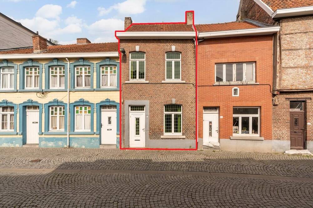 Huis te  koop in Sint-Truiden 3800 125000.00€ 2 slaapkamers 85.00m² - Zoekertje 143398