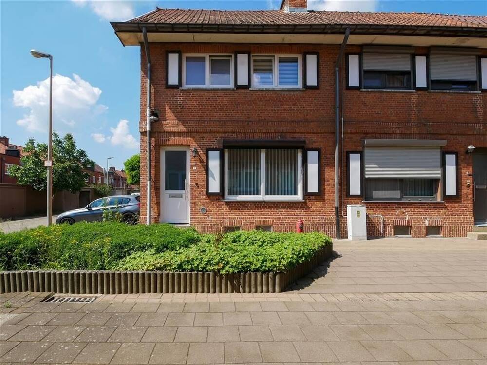 Huis te  koop in Heusden-Zolder 3550 281000.00€ 3 slaapkamers m² - Zoekertje 146090