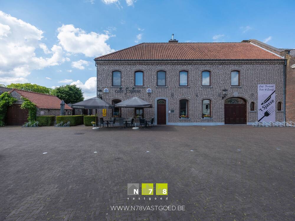 Handelszaak te  koop in Bree 3960 630000.00€  slaapkamers 225.00m² - Zoekertje 146497