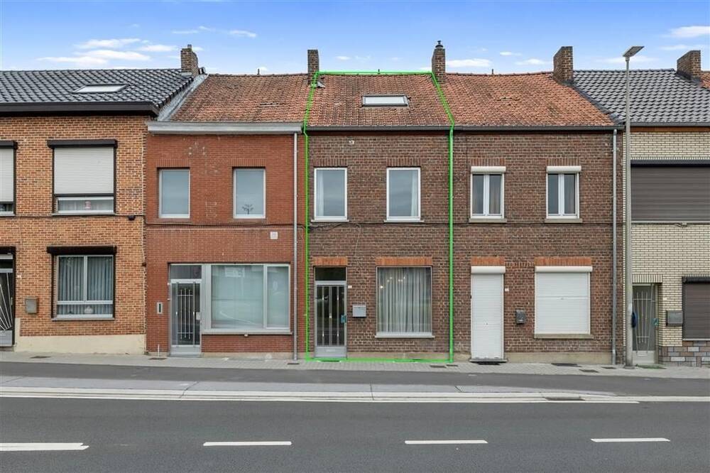 Huis te  koop in Sint-Truiden 3800 174000.00€ 2 slaapkamers 176.00m² - Zoekertje 151380
