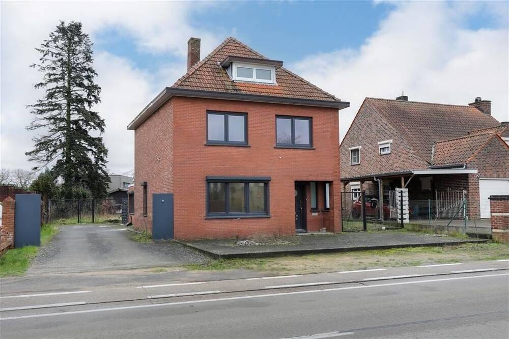 Huis te  koop in Beringen 3580 319000.00€ 4 slaapkamers 233.00m² - Zoekertje 151013