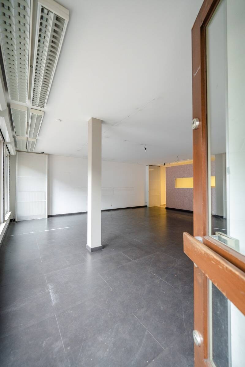 Handelszaak te  huur in Neerpelt 3910 900.00€ 0 slaapkamers 130.00m² - Zoekertje 217356