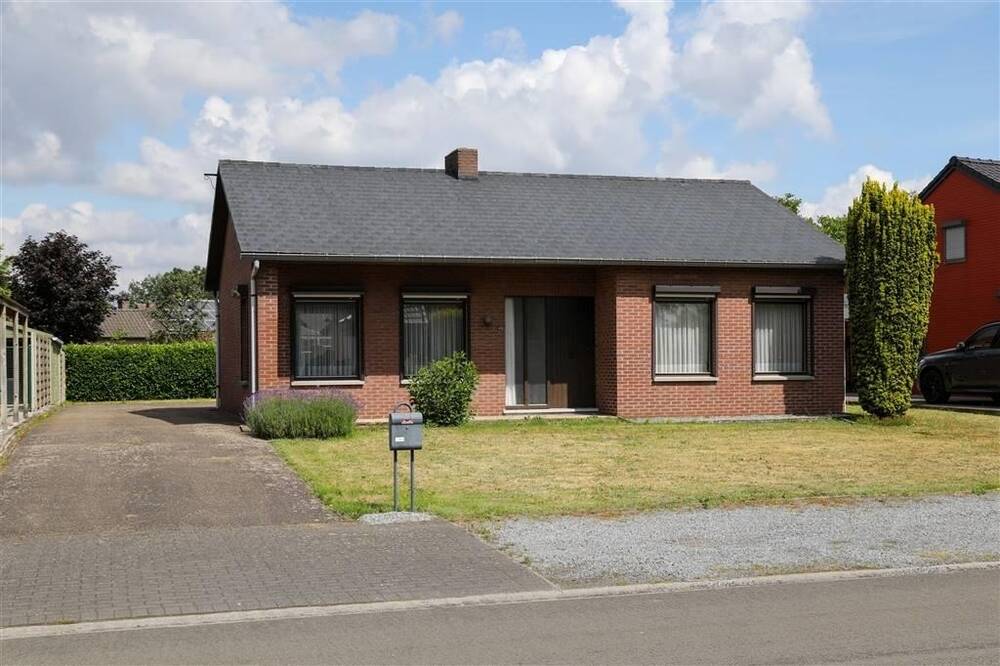 Huis te  koop in Beringen 3580 239000.00€ 2 slaapkamers 124.00m² - Zoekertje 155468