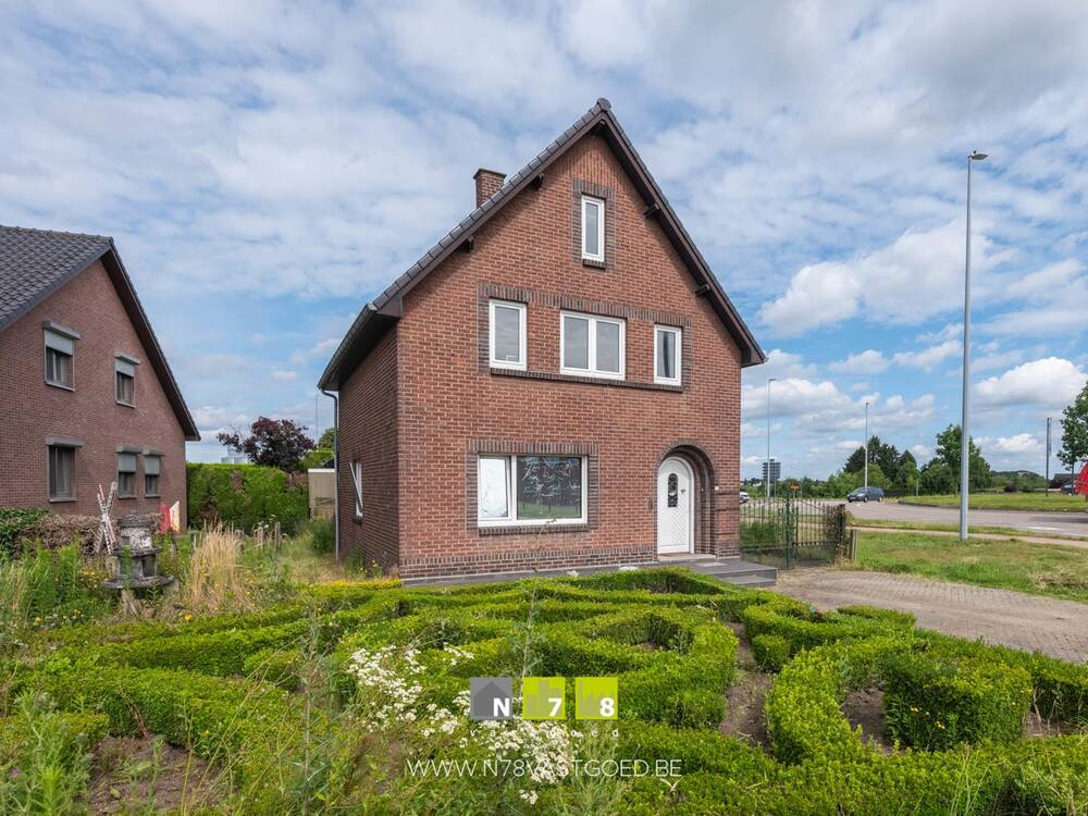Huis te  koop in Dilsen-Stokkem 3650 224500.00€ 5 slaapkamers 146.00m² - Zoekertje 157927