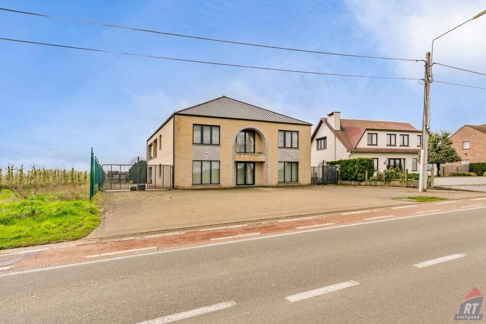 Huis te  koop in Sint-Truiden 3800 579000.00€ 4 slaapkamers 380.00m² - Zoekertje 162212