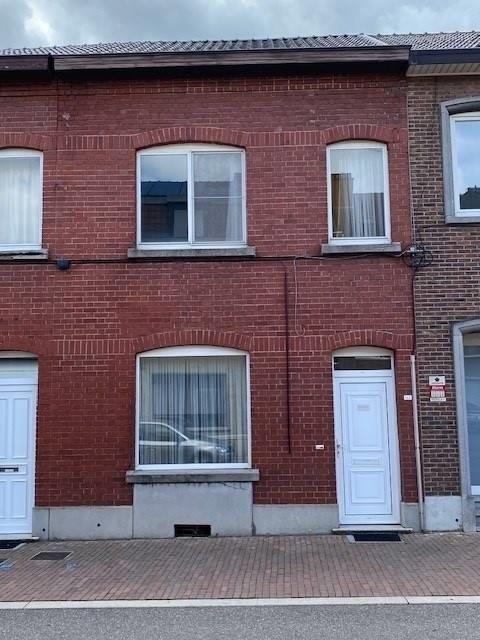 Huis te  koop in Sint-Truiden 3800 175000.00€ 3 slaapkamers m² - Zoekertje 166444