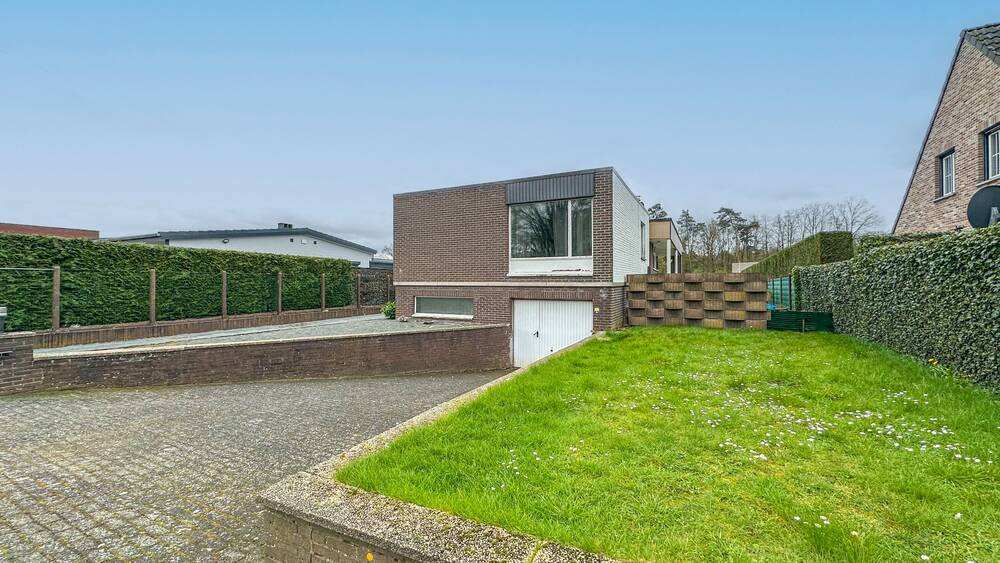 Huis te  koop in Houthalen-Helchteren 3530 235000.00€ 3 slaapkamers 271.00m² - Zoekertje 166199