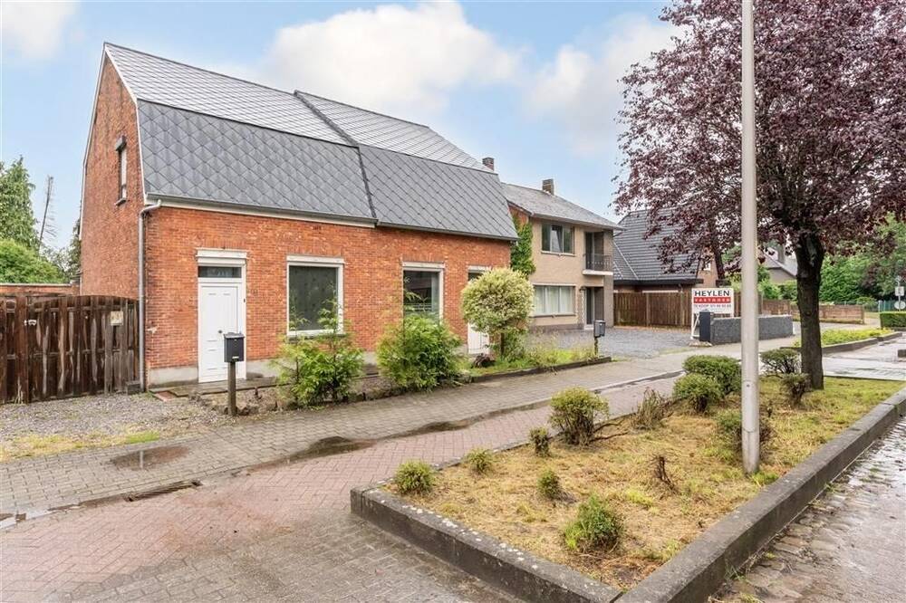 Huis te  koop in Lommel 3920 240000.00€ 2 slaapkamers 106.00m² - Zoekertje 167081