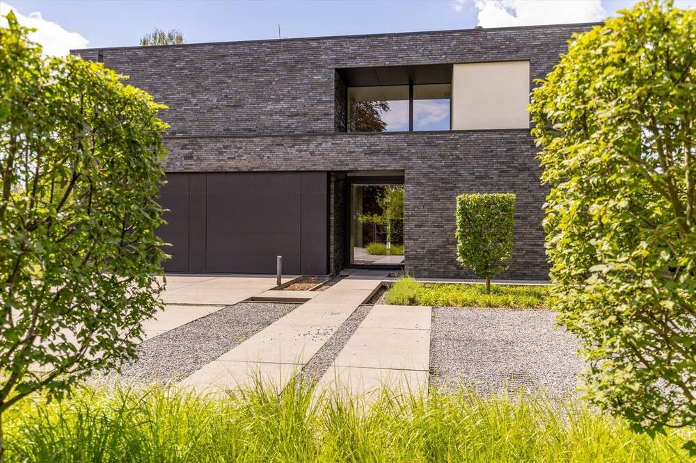 Huis te  koop in Hasselt 3500 1480000.00€ 3 slaapkamers 420.00m² - Zoekertje 166715