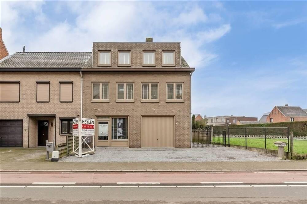 Huis te  koop in Overpelt 3900 375000.00€ 3 slaapkamers 253.48m² - Zoekertje 169064