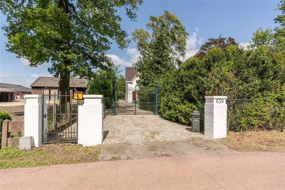 Huis te  koop in Lommel 3920 0.00€ 3 slaapkamers 206.00m² - Zoekertje 169266
