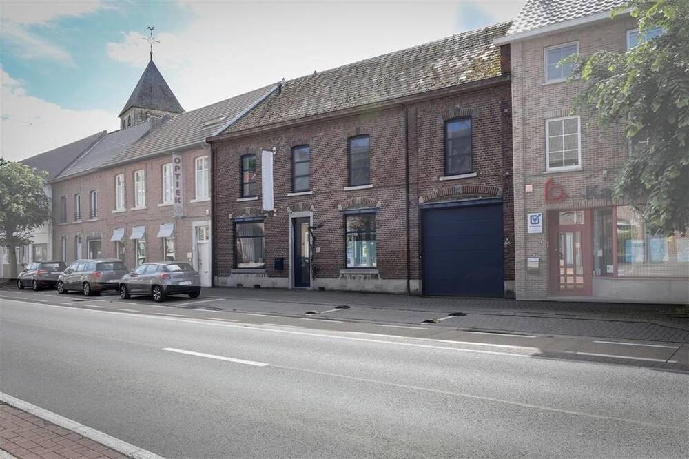 Handelszaak te  koop in Kortessem 3720 349000.00€ 4 slaapkamers 330.00m² - Zoekertje 187041