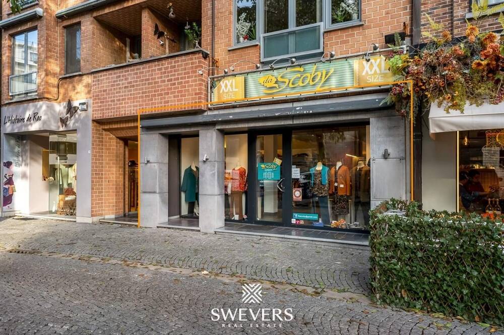 Handelszaak te  koop in Sint-Truiden 3800 190000.00€  slaapkamers m² - Zoekertje 193015