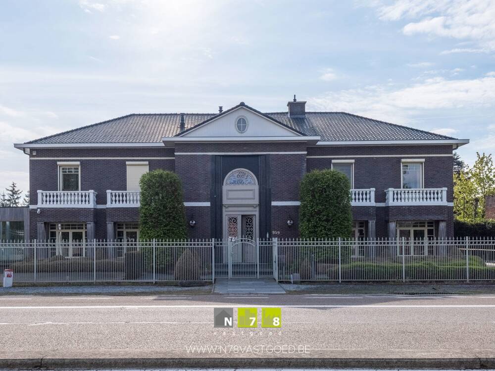 Handelszaak te  koop in Dilsen-Stokkem 3650 2690000.00€  slaapkamers 4367.00m² - Zoekertje 204980