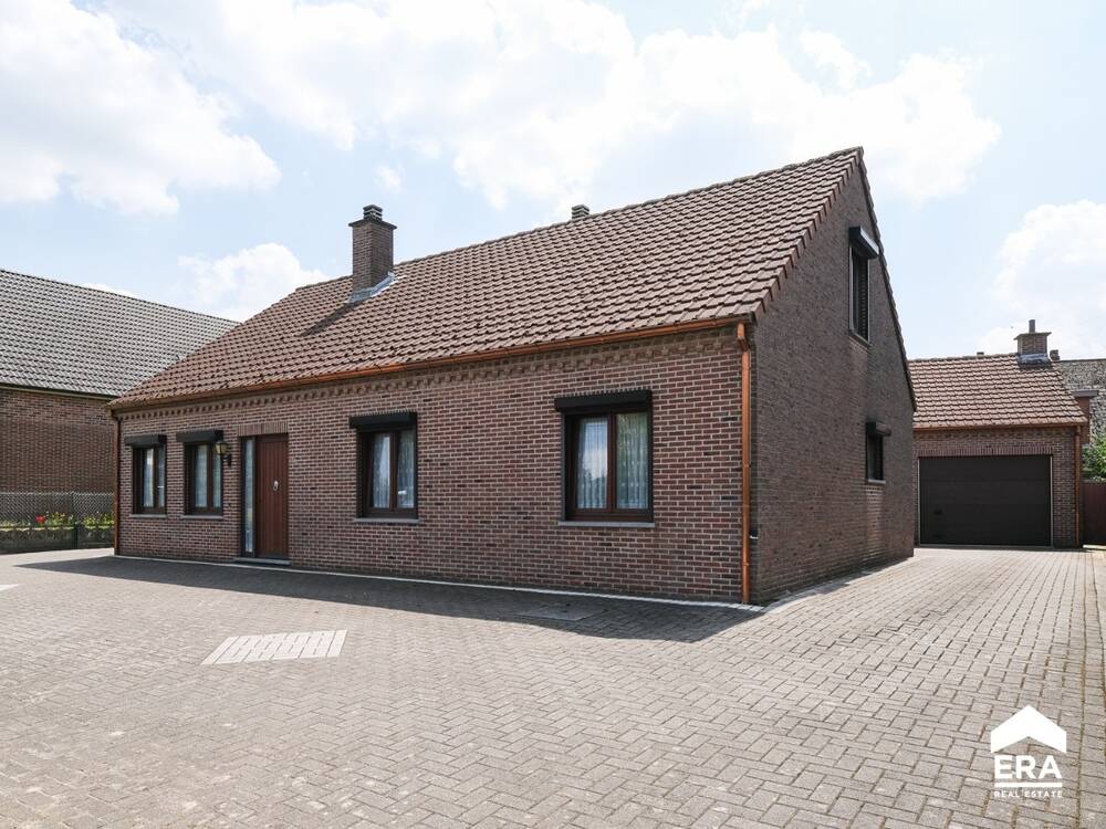 Huis te  koop in Overpelt 3900 275000.00€ 3 slaapkamers 176.00m² - Zoekertje 221846