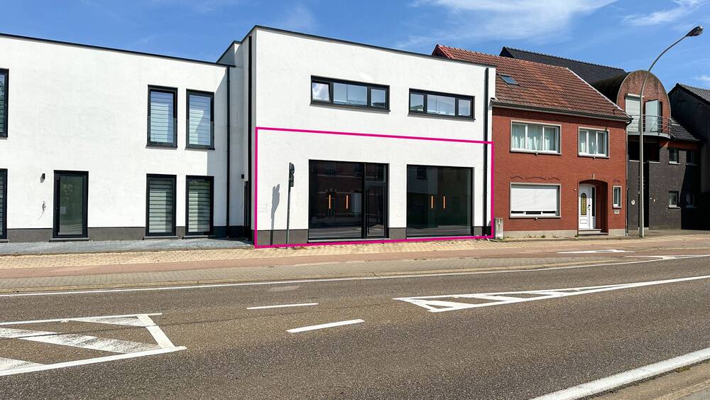 Handelszaak te  koop in Leopoldsburg 3970 219000.00€  slaapkamers 90.00m² - Zoekertje 229746