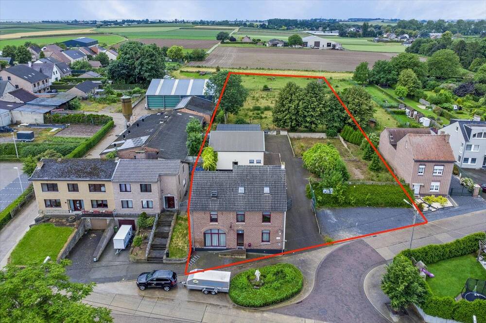 Huis te  koop in Riemst 3770 475000.00€ 6 slaapkamers 474.00m² - Zoekertje 232809