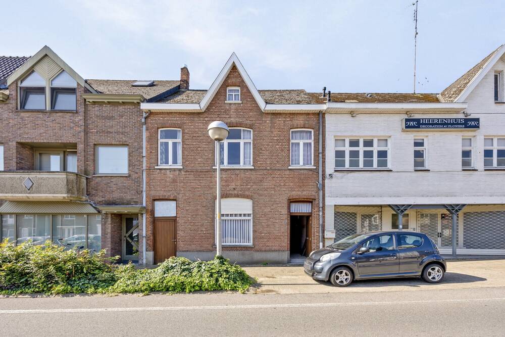 Huis te  koop in Bree 3960 185000.00€ 3 slaapkamers 194.00m² - Zoekertje 237220