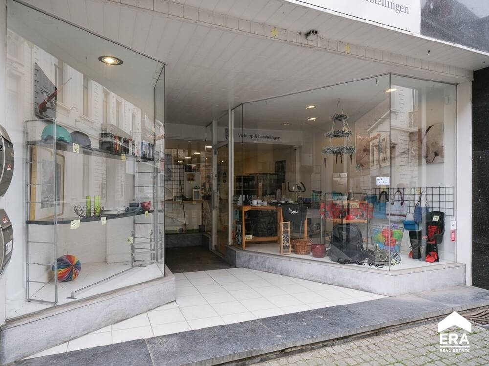 Handelszaak te  koop in Tongeren 3700 185000.00€ 2 slaapkamers 176.00m² - Zoekertje 242410