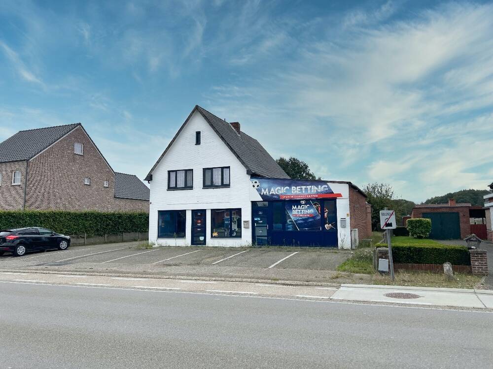 Handelszaak te  huur in Lommel 3920 950.00€ 0 slaapkamers 104.00m² - Zoekertje 248129