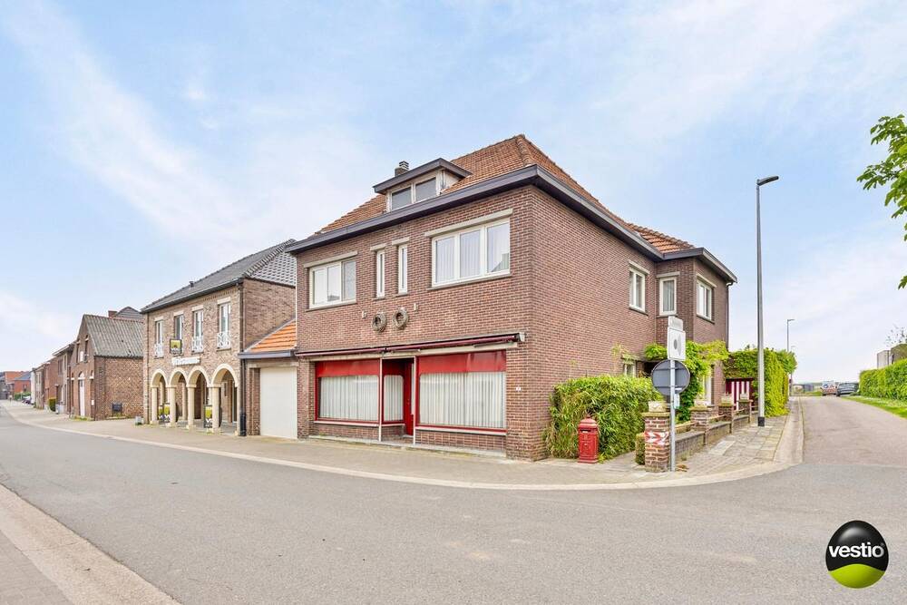 Huis te  koop in Kortessem 3720 299000.00€ 4 slaapkamers 298.00m² - Zoekertje 252748