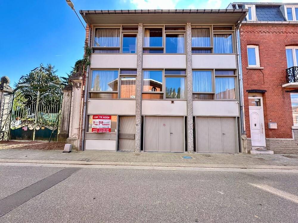 Huis te  koop in Tongeren 3700 265000.00€ 4 slaapkamers 235.00m² - Zoekertje 260669