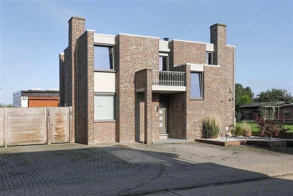 Huis te  koop in Riemst 3770 349000.00€ 3 slaapkamers 175.00m² - Zoekertje 264676