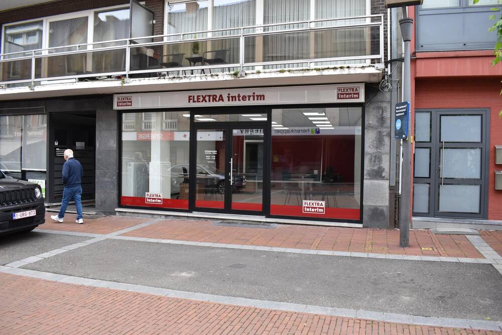 Handelszaak te  koop in Genk 3600 197000.00€  slaapkamers 150.00m² - Zoekertje 265546