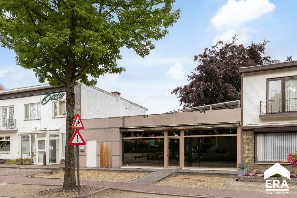 Handelszaak te  huur in Maaseik 3680 900.00€ 0 slaapkamers 151.20m² - Zoekertje 270831