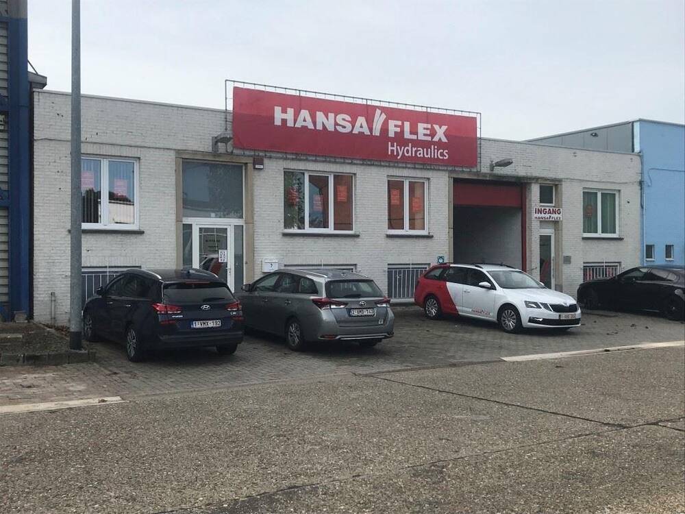 Handelszaak te  huur in Hasselt 3500 4145.00€  slaapkamers m² - Zoekertje 269846