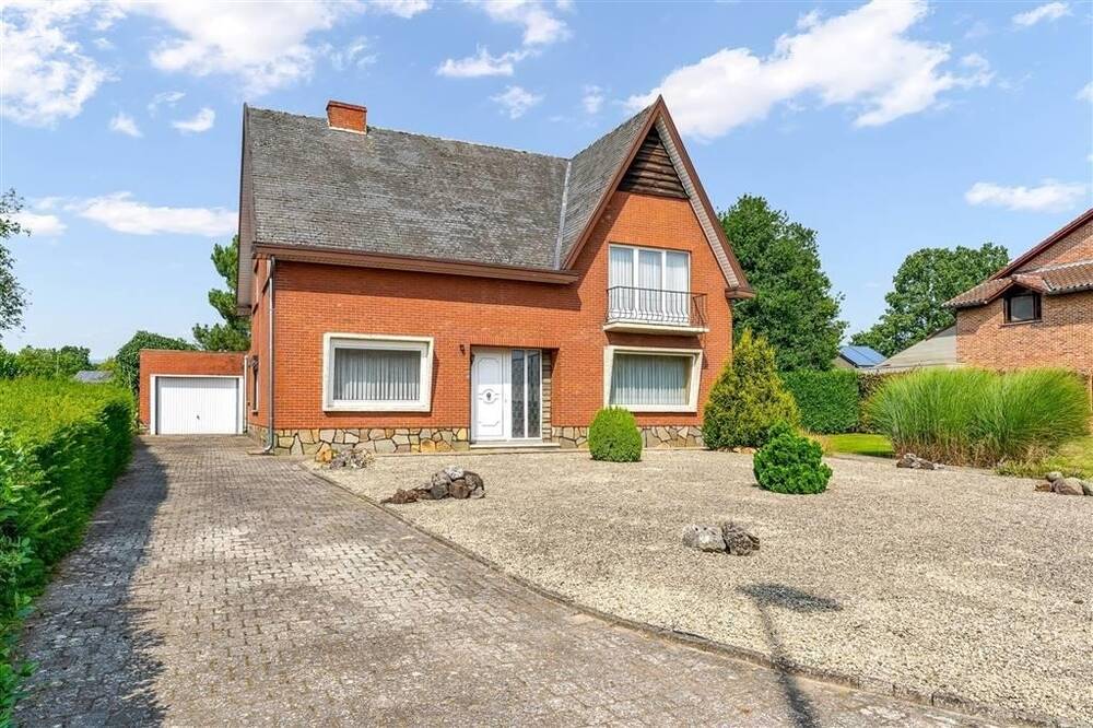 Huis te  koop in Lummen 3560 299500.00€ 4 slaapkamers 225.00m² - Zoekertje 272317