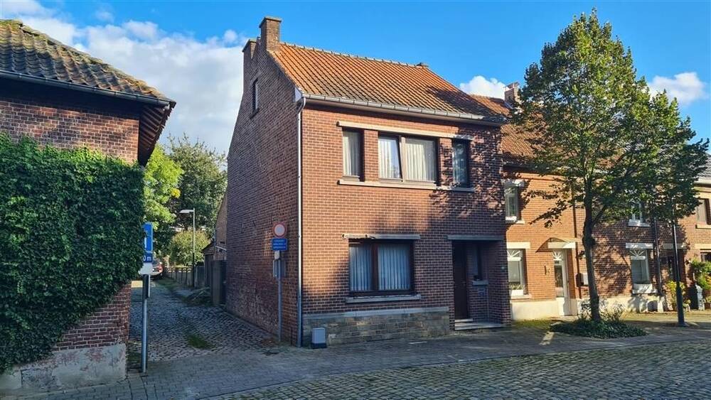 Huis te  koop in Riemst 3770 219000.00€ 3 slaapkamers 144.00m² - Zoekertje 273815