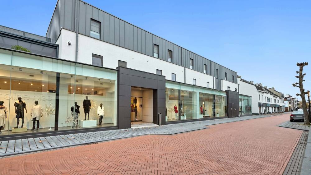 Handelszaak te  huur in Maasmechelen 3630 8000.00€  slaapkamers 1390.00m² - Zoekertje 282842