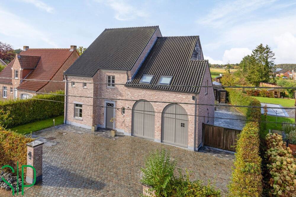 Villa te  koop in Kermt 3510 965000.00€ 6 slaapkamers 498.00m² - Zoekertje 282491