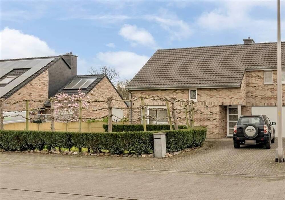 Huis te  koop in Leopoldsburg 3970 374000.00€ 4 slaapkamers 166.00m² - Zoekertje 284498